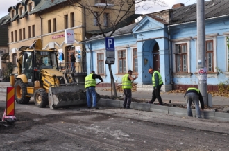 Примэрия опять раздает обещания: фасады зданий на В. Александри и Негруцци планируют обновить к 1 октября