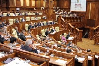 În parlament ar putea fi formată o majoritate constituţională