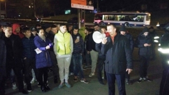 Zeci de șoferi au protestat în capitală față de scumpirea vinietelor.