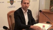 Șeful Direcţiei generale transport public şi căi de comunicaţie, Igor Gamre ...