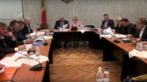 Deputații din opoziție au criticat dur proiectul de lege privind statutul m ...